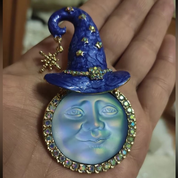 Betsey Johnson Blue Moon Wizard Brooch - Picture 9 of 11